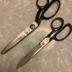 Vintage Ornate Scissors in Original Leather Case / Decorative Scissors /  1960s Scissors / Vintage Shears / Office Desk Scissors 