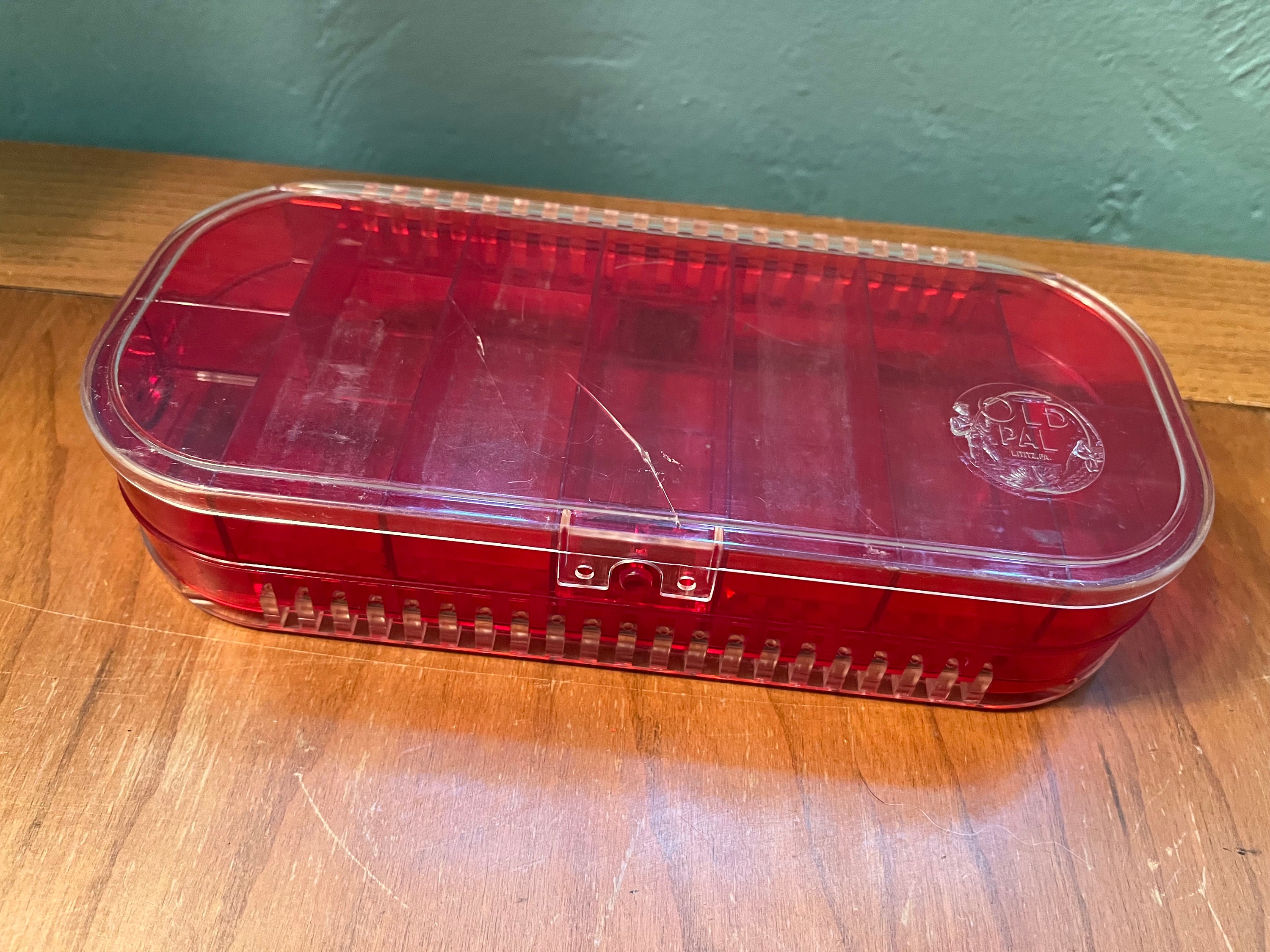 Vintage Old Pal Small Red & Clear Plastic Tackle Box Retro Fishing Tackle  Box -  Hong Kong