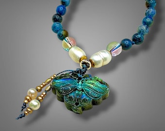 Labradorite Butterfly Mala Bracelet – Freshwater Pearls, Sodalite, Aura Quartz Prayer Beads