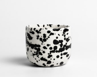 Handmade ceramic coffee cup, Black & White Modern ceramic cup set, No handle mug with black splashes, Splattered cup, Ceramic tumbler