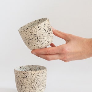 Stoneware ceramic coffee cup 6 8 oz, Black beige modern ceramic coffee cup set, No handle handmade mug, Minimal nordic style, Modern tumbler