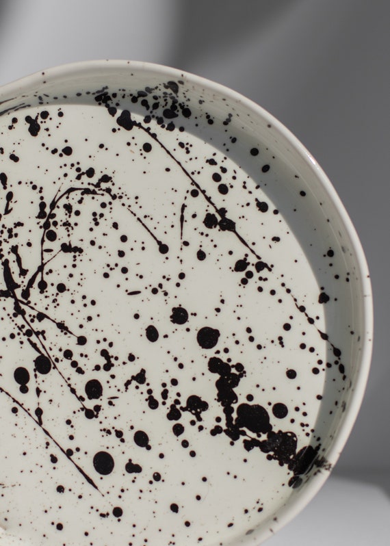 Handgemachte schwarze und weiße Tupfen Keramik Teller Keramik Geschirr