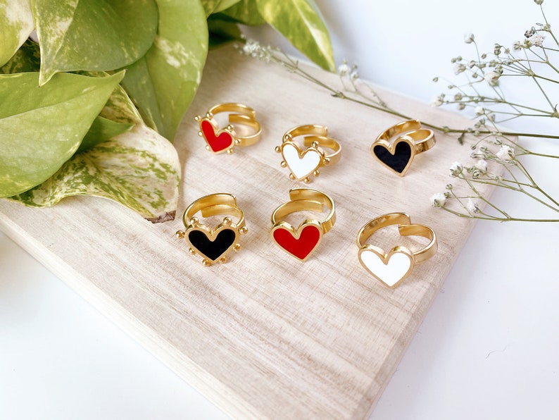 Shapes of Love ring