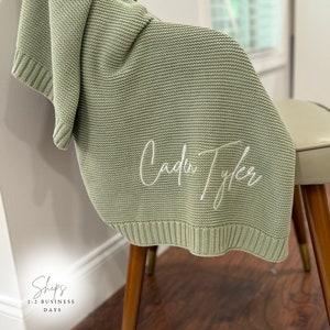 Baby Blanket Gift, Newborn Gift, Embroidered Baby Blanket, Baby Gift, Baby Shower Gift, Personalized Gift FAST SHIPPING!