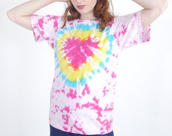 Vintage 90s Y2K heart tie dye oversized t shirt top