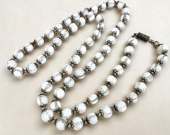 Vintage Venetian White Floral Murano Milifiori Lampwork Art Glass Bead Necklace