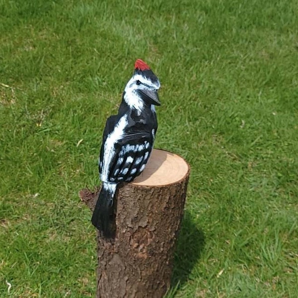 14 inch chainsaw carved woodpecker statue with no base