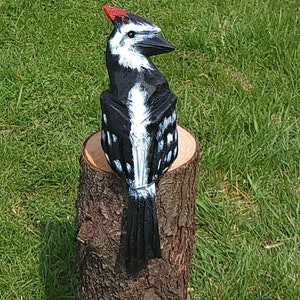 14 inch chainsaw carved woodpecker statue with no base image 3