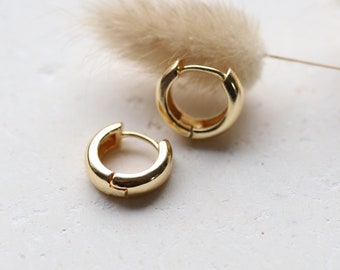 Small Hoop Earrings Gold / 18 K Gold Plated / Minimalist Jewelry / Bridal Jewelry Earrings / Mother's Day / Gifts for Women