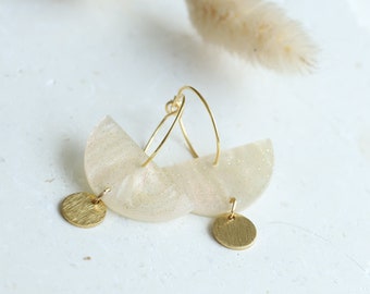 Gold hoop earrings with pendant / mother of pearl / statement earrings / boho earrings wedding / hanging earrings / gifts for women for Mother's Day