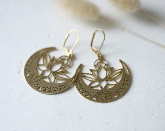 Statement earrings gold / modern earrings / boho earrings / wedding / lotus flower earrings / brass / gifts for women for Mother's Day