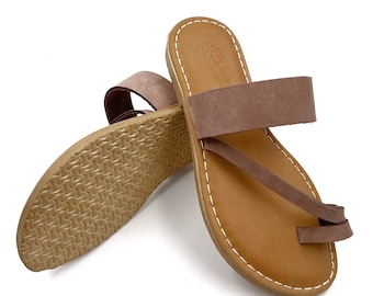 Lichtbruine leren sandalen voor dames, minimalistische sandalen met ronde neus van echt leer, lichtbruine platte sandalen, sandalen voor dames