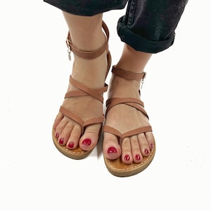 Handmade Brown Leather Sandals, Stylish Summer Shoes for Her, Greek Genuine Leather Women&#39;s Sandals,  Handcrafted Summer Shoes for Women