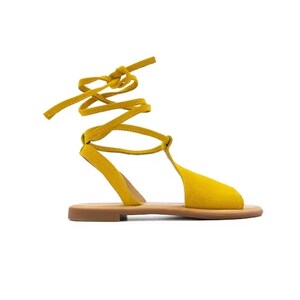 Sandalias griegas de cuero para ella, sandalias elegantes de cuero amarillo, sandalias planas con cordones para mujer, sandalias de cuero con cordones para regalo de verano. imagen 5