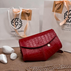 Sac bandoulière en cuir pour femme rouge, sac ceinture en cuir croco, cadeau fait main pour elle, sac à main pour femme en cuir véritable unique, sac messager pour femme