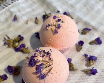 Tootie Frootie Bath Bomb - Sandalwood - Sweet Orange - Neroli