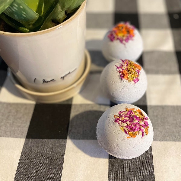 Hawaii Co-Co Bath Bomb - Coconut & Orchid - Bath Bomb Gifts - Party Favors - Stocking Stuffers - Self Care Gift