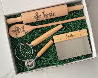 Engraved Wooden Baking Gift Set | Rolling Pin, Dough Whisk & Knife
