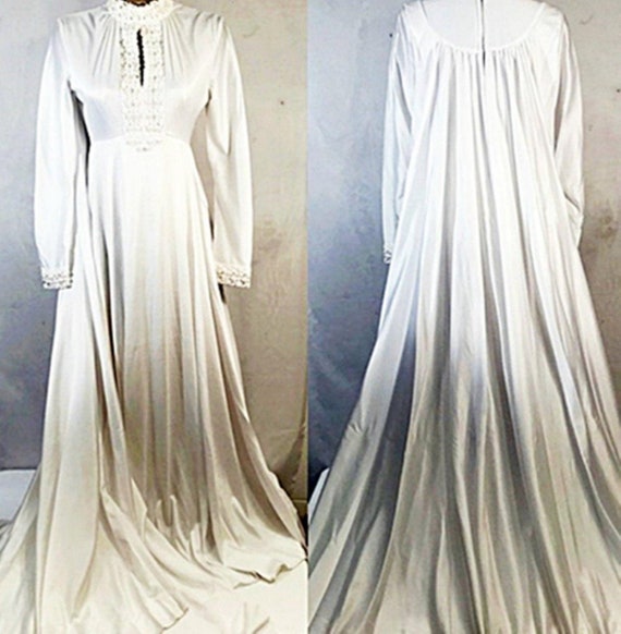 70's Empire Waist Wedding Gown w Train