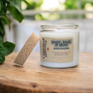 Vela con mecha de madera de albahaca, salvia y menta