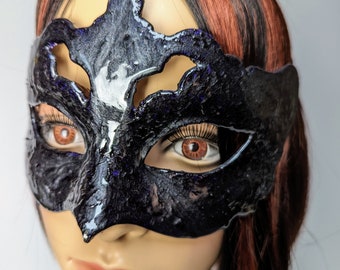 Women's mask - gray and black impact resistant