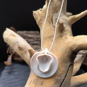 White yoni pendant,  Women&#39;s necklace, Feminist symbol necklace