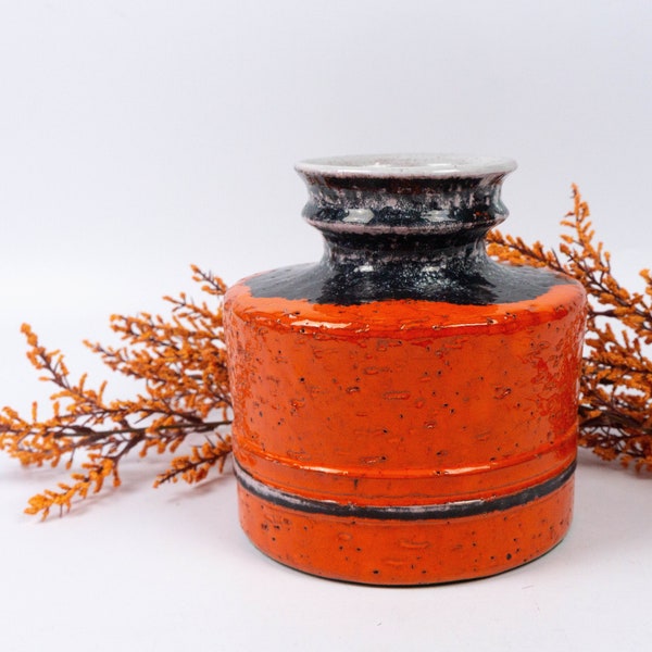 Schwere Retro Keramik Vase mit orange, grauer Glasur, die Glasur ist strukturiert aber glatt, 16 cm Höhe, gebraucht 9160/70er Jahre