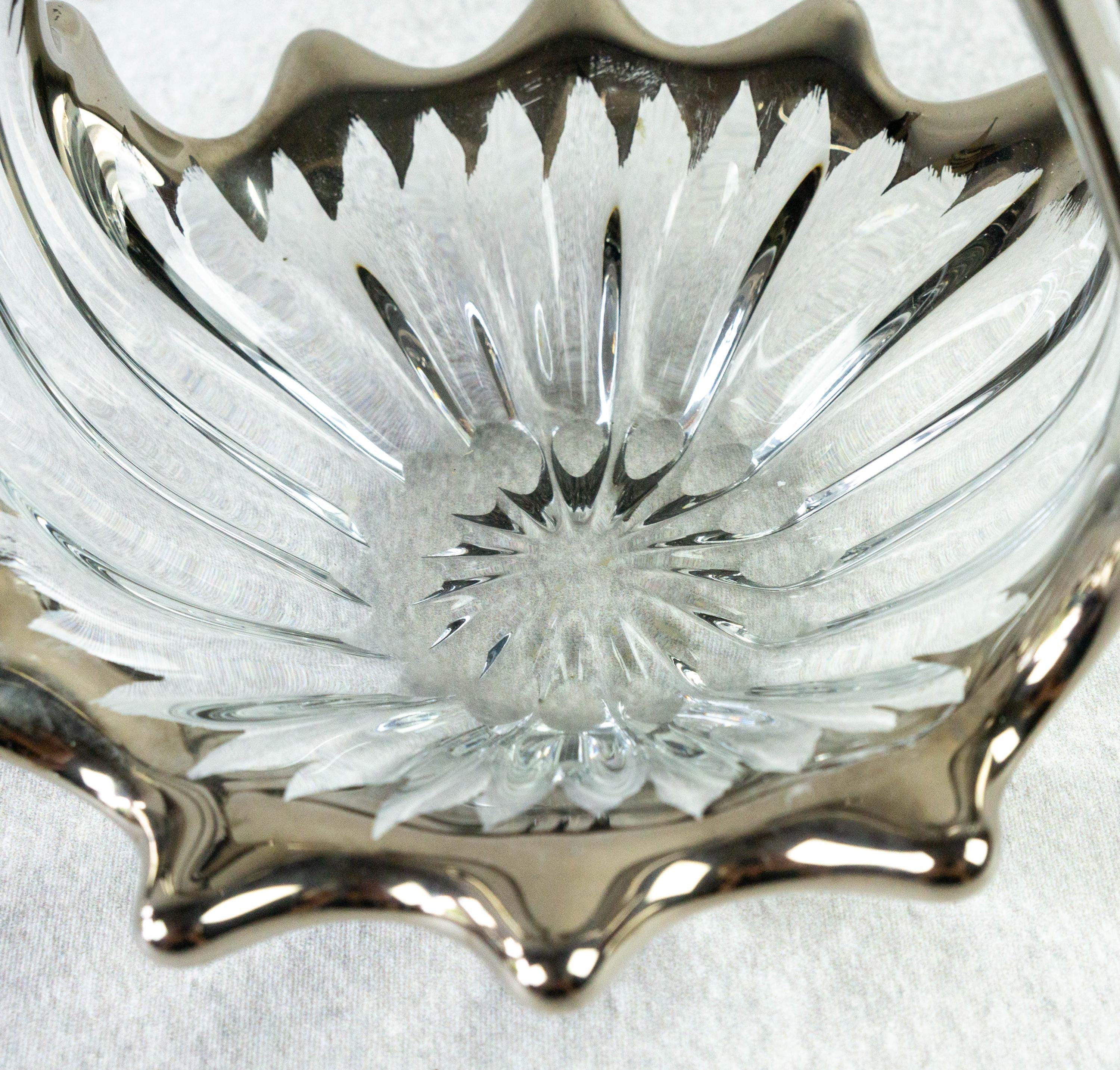 ヴィンテージガラスボウル ムラーノスタイル、ハンドル付き、尖った