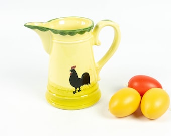 Zeller Ceramics, piccola brocca in ceramica gialla con beccuccio e manico, gallo e gallina, brocca per il latte, brocca per il succo,