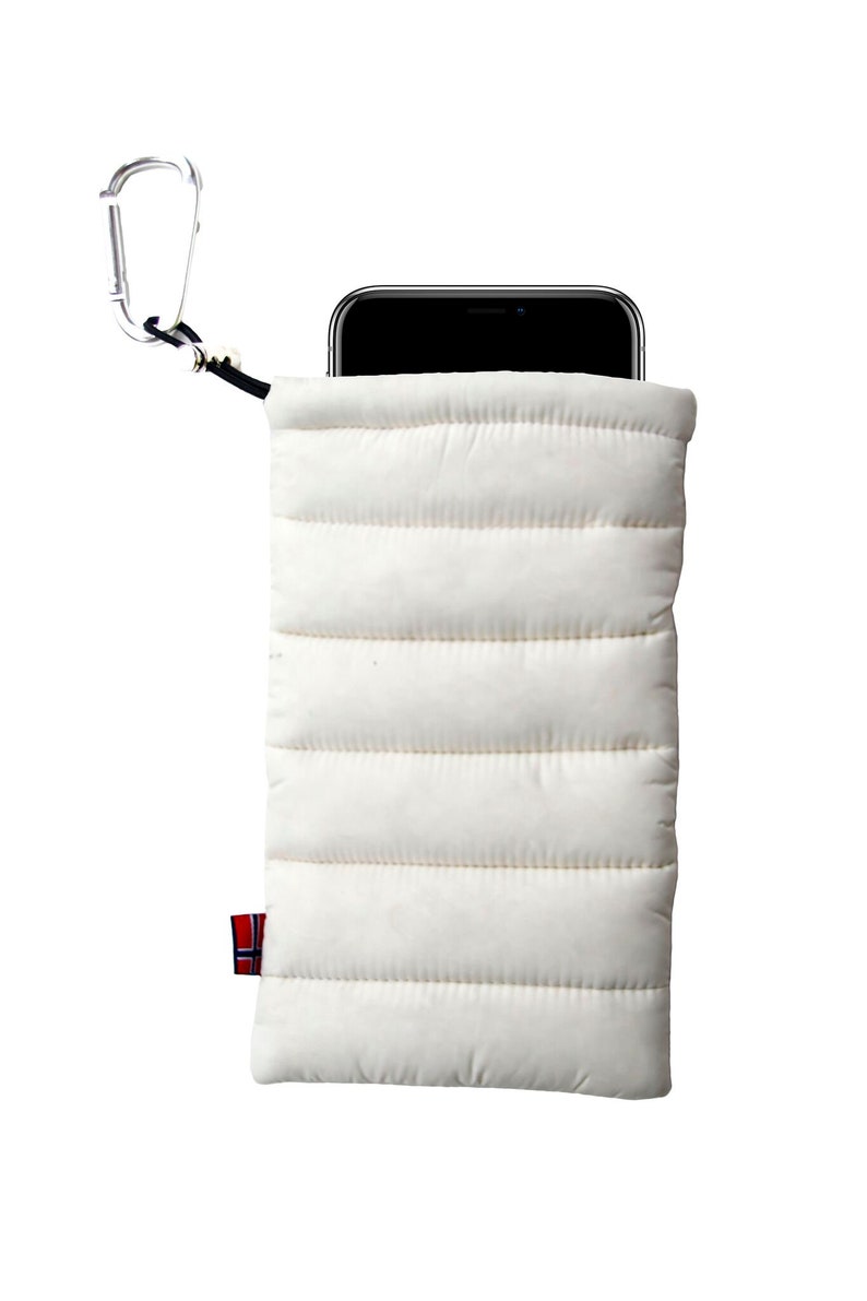 insulated pouch for phone