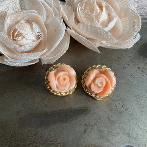 Vintage Carved Coral Rosette & 14kt Yellow Gold Earrings, Coral Earrings, Rose Earrings, Vintage Earrings, Antique Rose Earring,Carved Coral