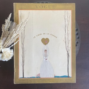 Original November 15, 1918 Vogue Magazine, Early Christmas Shopping Number, Georges Lepape Cover, WWI Armistice Era, Complete Antique Vogue
