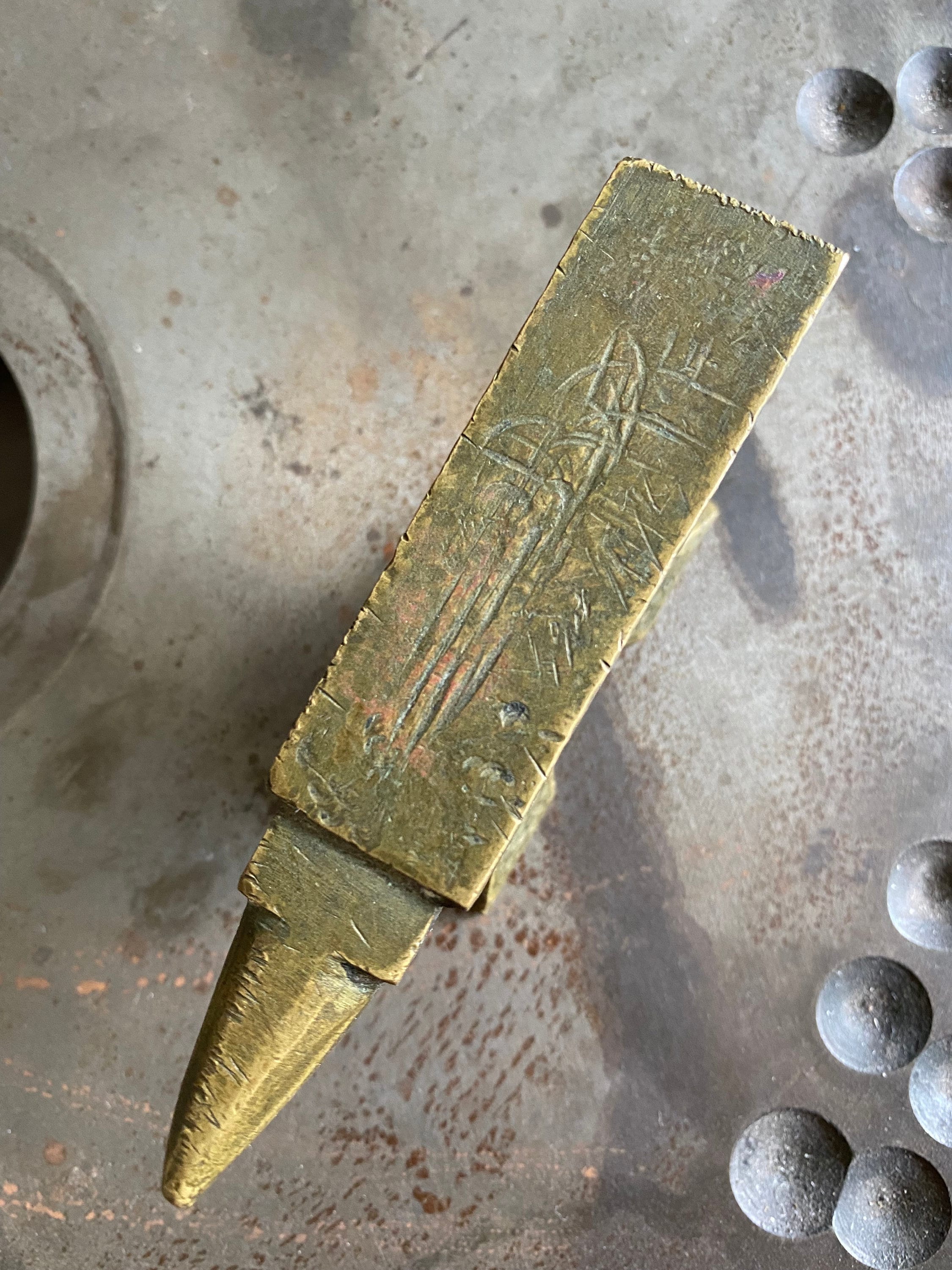 アンティーク雑貨 Vintage Anvil Paperweight GOLD Anvil Paperweight