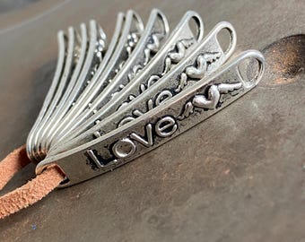 10pc-Pewter LOVE Connecter Link,  37.5mm x 6mm, Flying Heart Connector, Focal Link, Bracelet Charm, Curved Bar Link(CON003)