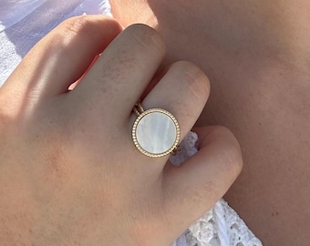 Bague Ajustable acier et nacre by Ibaliacréation modèle chloé