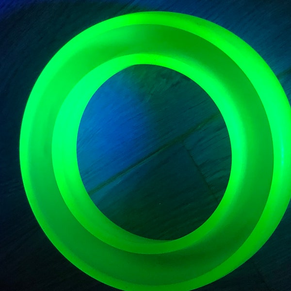 NEW LISTING: Vintage Bagley Art Deco Uranium Posy Ring Vases Green Glass 6” loop shaped excellent