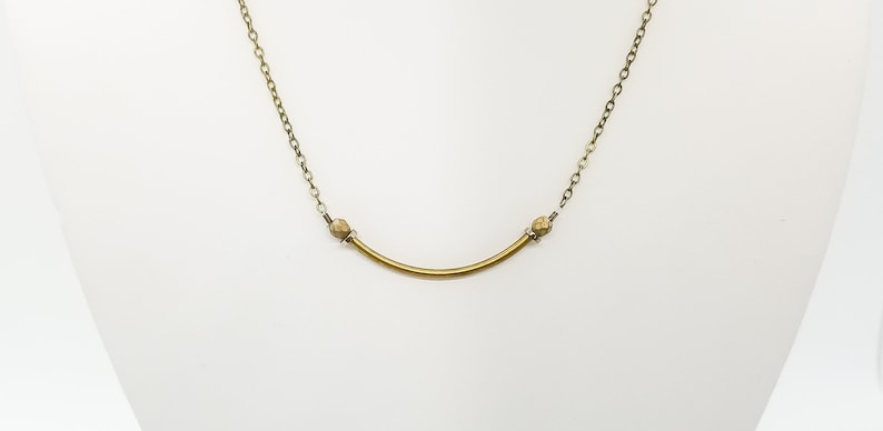 Simple Chain Set Small Gemstone Jewelry Artisan Crafted Necklace Antique Brass Curved Tube Necklace Set Casual Everyday Jewelry