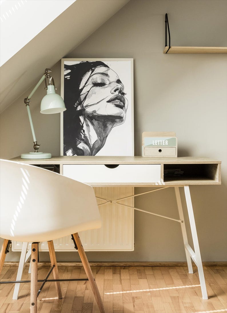 Abstract Line Art Woman Portrait Minimalist Black and White Feminine