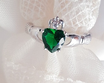 Sterling Silver Claddagh Ring: Green Emerald Zirconia Celtic Ring