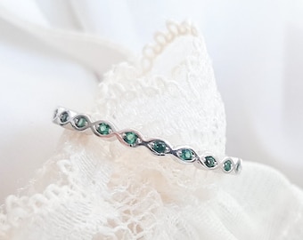May Emerald Marquise Infinity Eternity Band, 925 Sterling Silver with Green Emerald CZ Ring, Green Minimalist Dainty Band, Birthstone ring