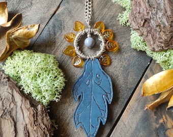 Collier de feuille elfique, cuir véritable recyclé, collier païen, accessoire de GN de druide, pendentif de sorcière de forêt, cosplay elfique, collier en métal