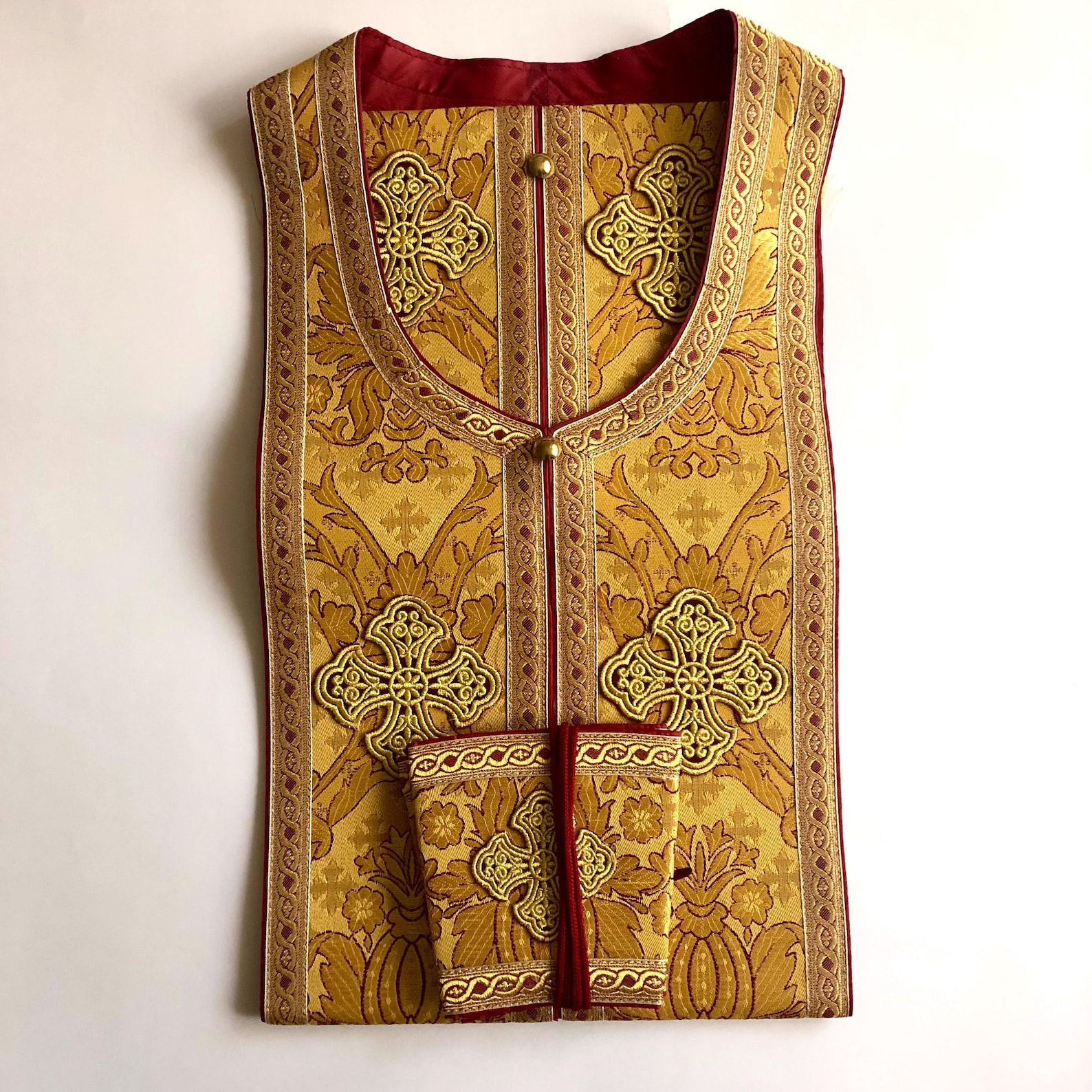 Priest's Yellow Gold Holy Communion Set Crafted With Brocade, Greek ...