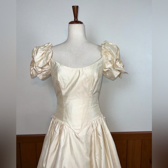 Stunning Vintage 1980s Van Lear Silk Wedding Gown! - image 3