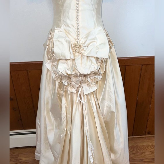 Stunning Vintage 1980s Van Lear Silk Wedding Gown! - image 10