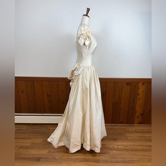 Stunning Vintage 1980s Van Lear Silk Wedding Gown! - image 4