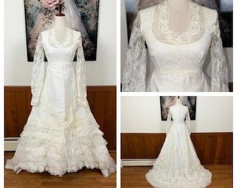 Hermoso vestido de novia vintage de encaje escalonado Alfred Angelo de los años 70
