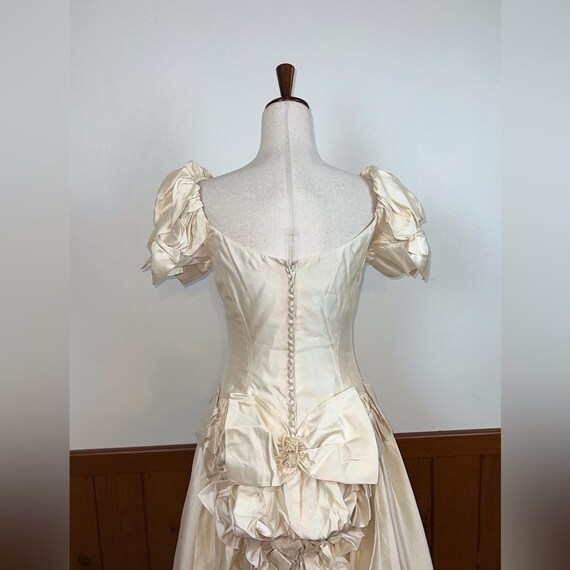 Stunning Vintage 1980s Van Lear Silk Wedding Gown! - image 8