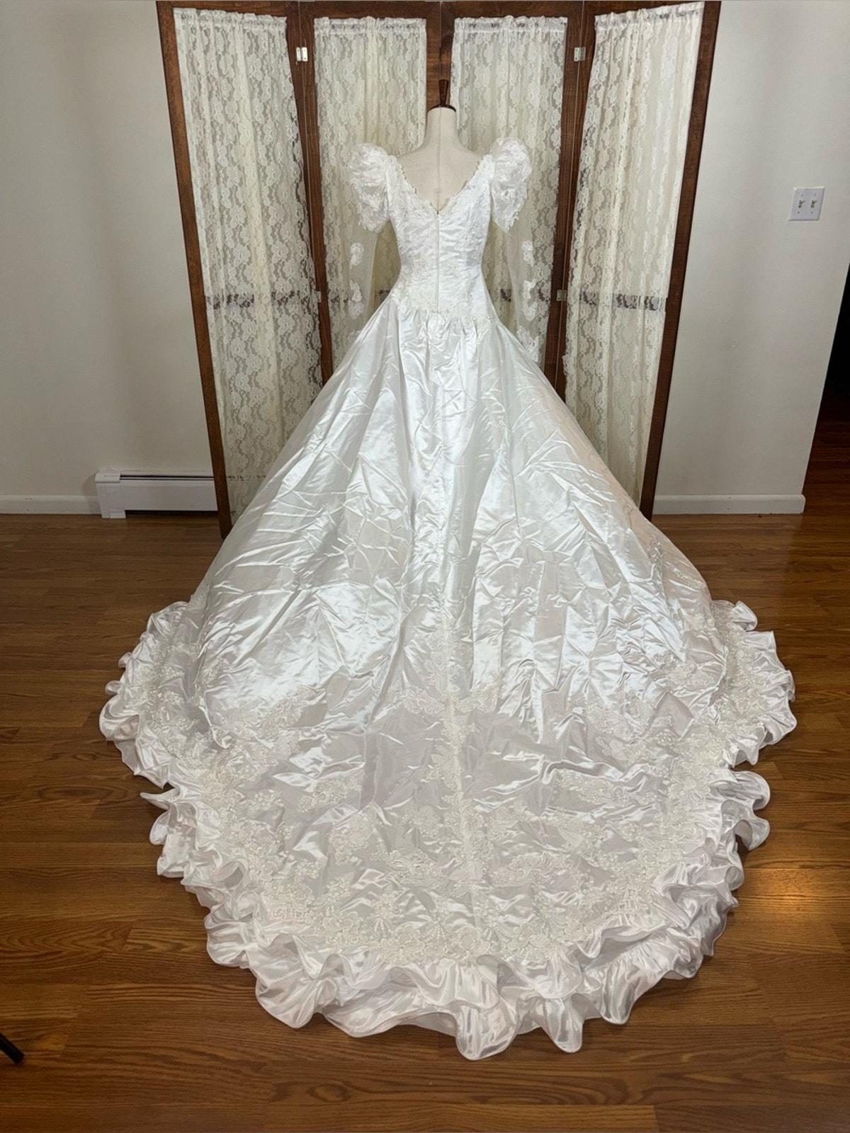 90s wedding dress for sale Sheer V-Neck Long-Sleeves Tulle A-Line Wedding Dress Beaded Applique B   SQOSA