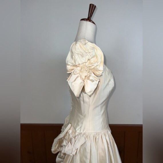 Stunning Vintage 1980s Van Lear Silk Wedding Gown! - image 9