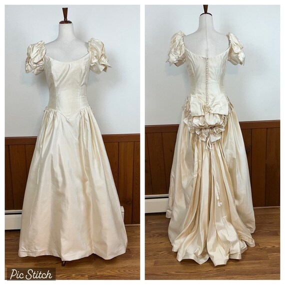 Stunning Vintage 1980s Van Lear Silk Wedding Gown! - image 1